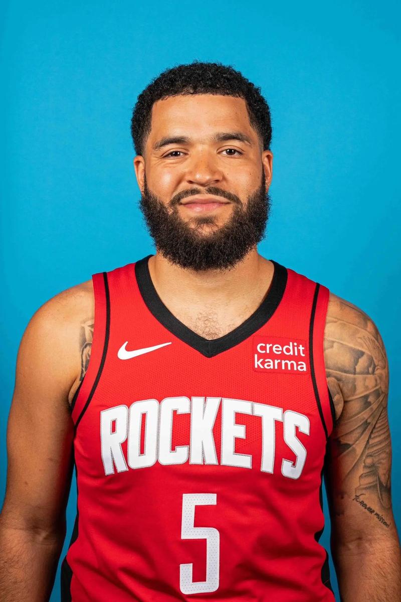 卖奖杯、卖主力、等收购，破产后的球队何去何从（破产球队的出路：变卖奖杯、甩卖主力、静候收购）