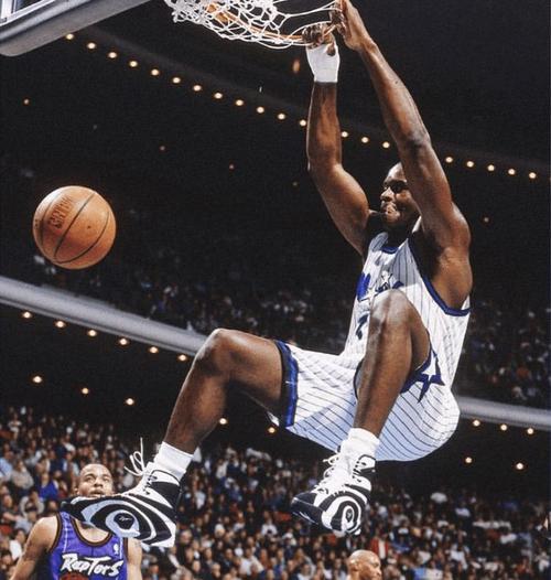 奇才今日主场战马刺：萨尔&米德尔顿等6人因伤缺阵（今日奇才主场对阵马刺：萨尔、米德尔顿等6人因伤缺席）