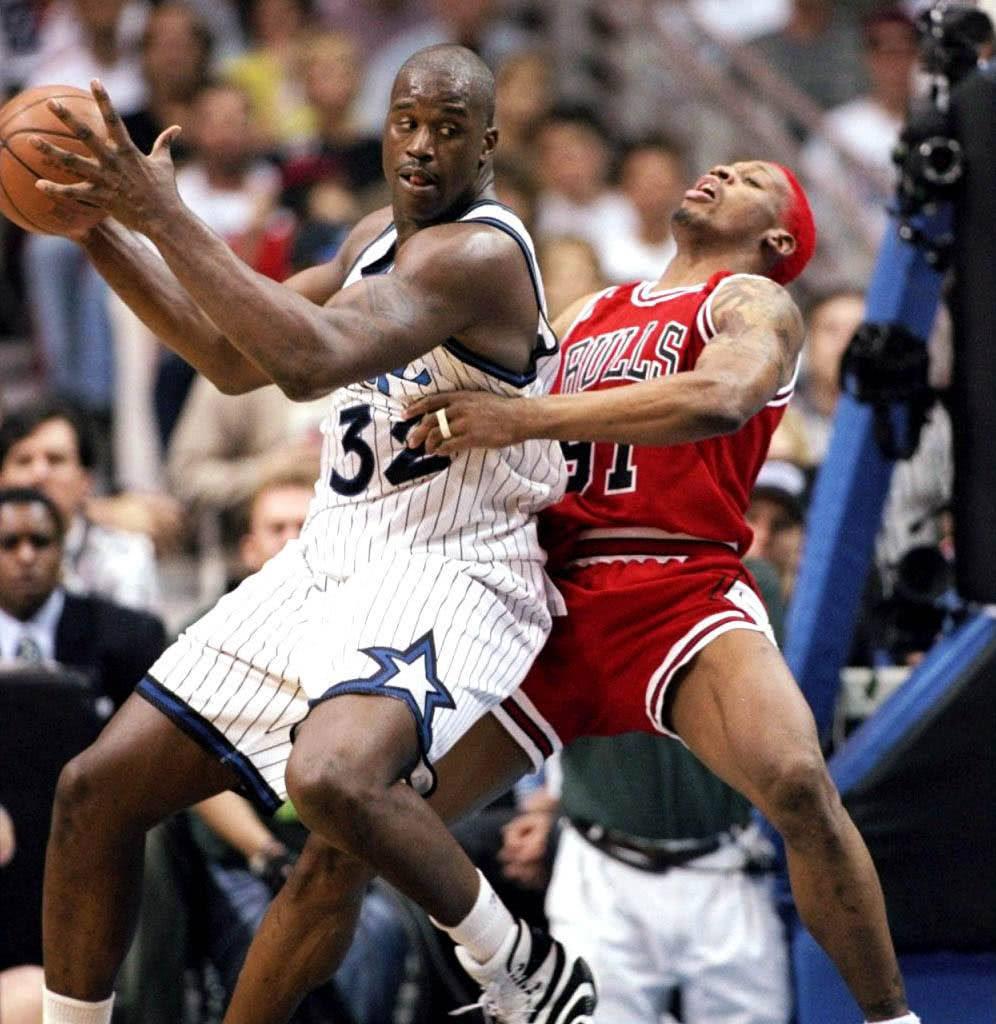 镰刀挥舞！杜兰特连续打成2+1 一节半独得16分（死神镰刀舞动！杜兰特连造2+1，一节半砍下16分）