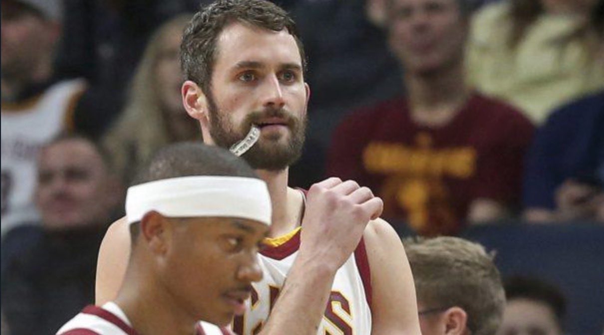 斯基拉：一家英超俱乐部询问了米兰前锋圣地亚哥的信息（斯基拉：英超某队已向米兰打听前锋圣地亚哥的情况）