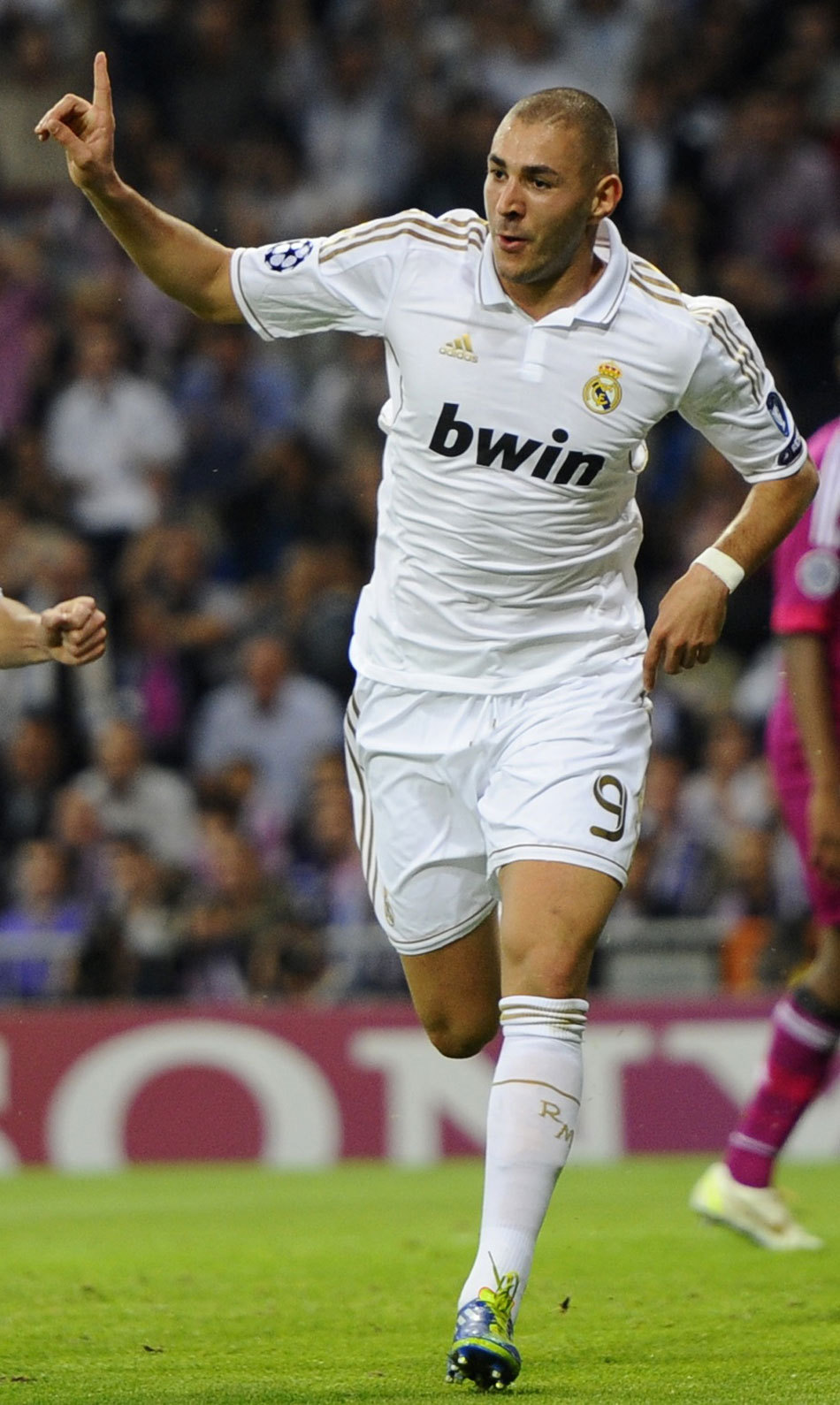 浮嶋敏：对手的阵型与我们预测不同，球员花了一些时间去适应（浮嶋敏：对手阵型出乎预料，球员调整花了些时间）