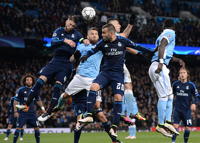 阿西尼翁：孔帕尼能让球员愿意闭着眼睛跟随他上场拼战（阿西尼翁：孔帕尼让球员愿意毫不犹豫地跟他上场拼搏）