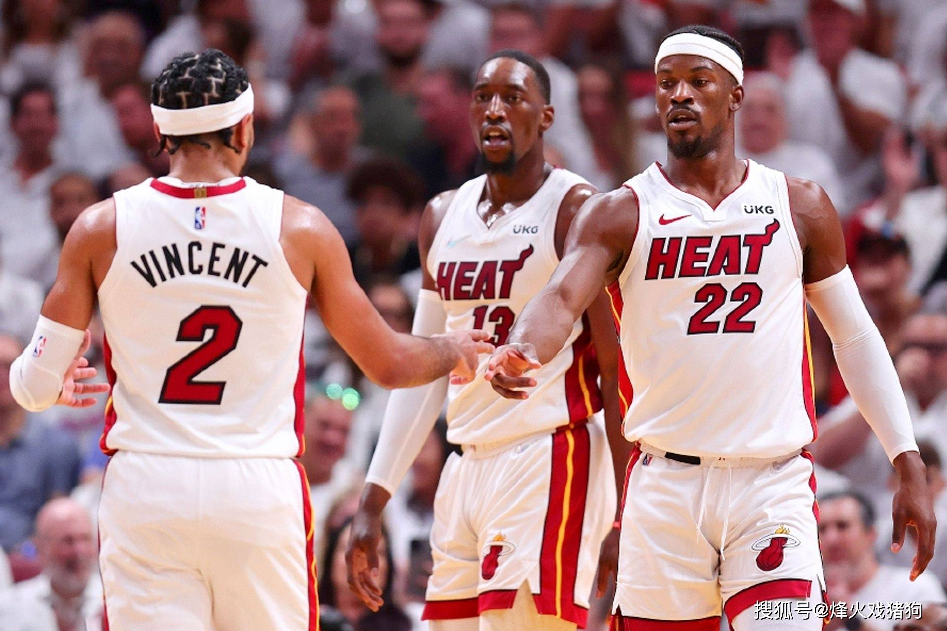 马克西狂轰38分&末节独得16分，复出后带队两连胜（马克西回归轰38分，末节独取16分率队豪取两连胜）